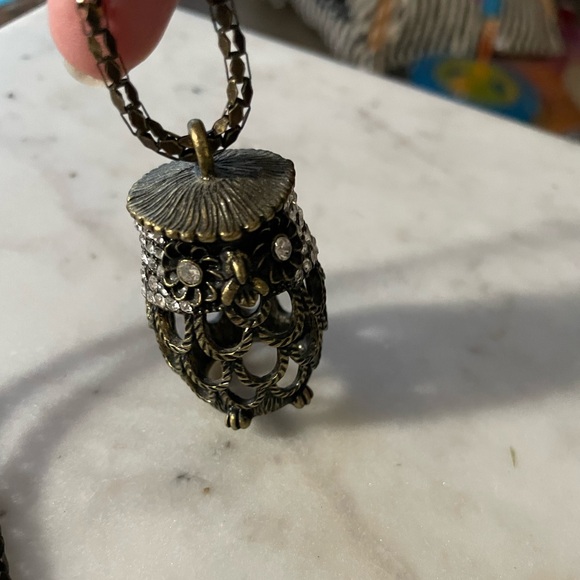 Gently worn Set of 2 Vintage Look -Long length- Owl Fashion Jewelry Necklaces - Picture 7 of 7